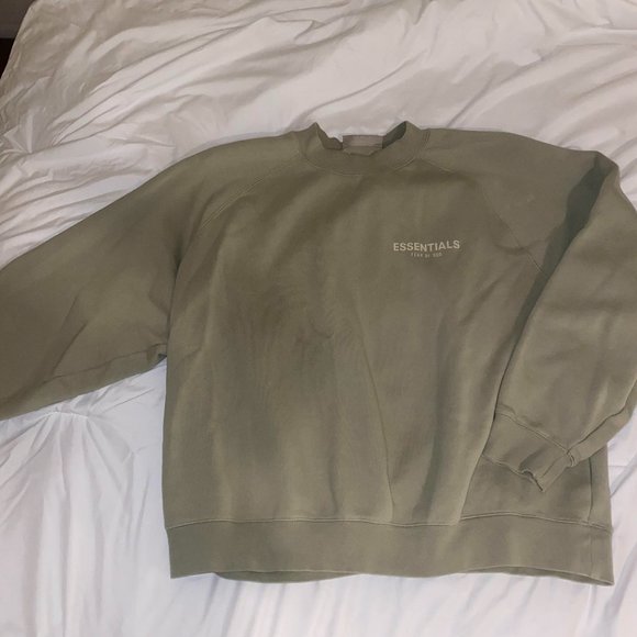 Essentials Crewneck - Picture 1 of 3